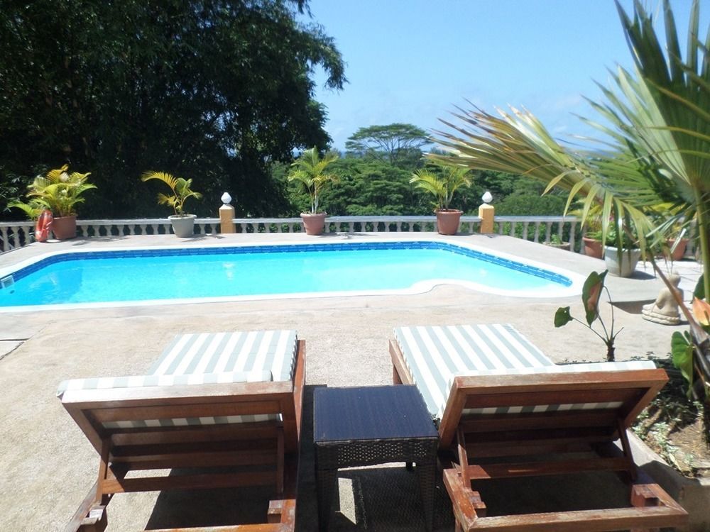 Albizia Lodge Green Estate Pointe Au Sel 外观 照片